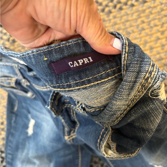 Women's Blue Jean Vigoss Capris,‎ Size 11 - Picture 5 of 7